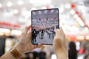 Samsung phát hành bản cập nhật cho điện thoại và đồng hồ đời cũ