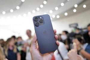 Vì sao iPhone 14 màu tím thu hút những người làm tài chính?