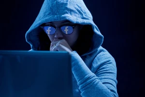 Facebook có nghe lén bằng micro điện thoại không?