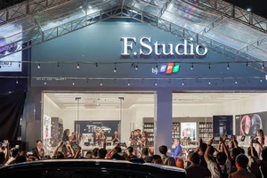 2 công ty khiến doanh số bán iPhone của Apple sụt giảm