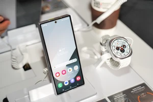 Samsung dẫn đầu thị trường smartphone cuối năm 2024 