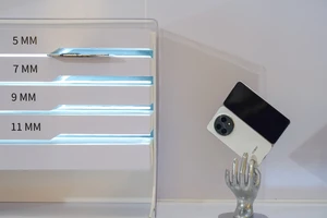 Điện thoại màn hình gập mỏng nhất thế giới lộ diện