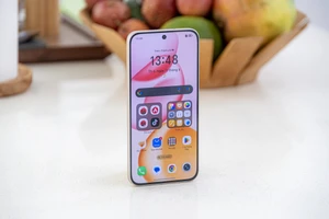 Mẫu smartphone có khả năng phát hiện deepfake bằng AI