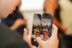 Nên cập nhật iPhone lên iOS 18.7 hay iOS 26? 