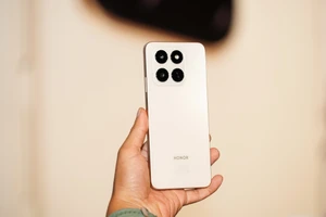 Lộ diện mẫu smartphone giá rẻ, siêu bền