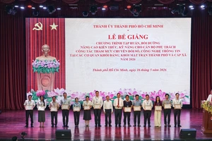 Lớp tập huấn chuyển đổi số quy mô lớn vừa bế giảng tại TP.HCM