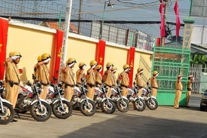 CSGT chỉ 'quan tâm' xử lý xe đắt tiền