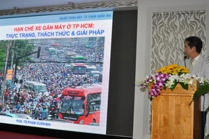 Đề xuất thu phí lưu hành để hạn chế xe máy