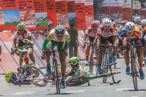 Minh, Sơn và nghĩa tình cao đẹp sau vạch đích Cúp TH