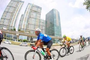 Áo vàng VTV Cup theo Jiung Jang về Hàn Quốc