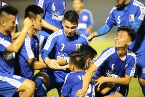 Quân Trần Minh Chiến hạ ứng viên PVF ở giải U-21