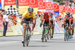 Minh Việt nhất chặng Quốc Cường đoạt áo vàng chung cuộc