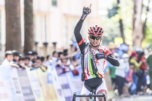 Tay đua 16 tuổi xuất thần thắng giải đua xe đạp BTV