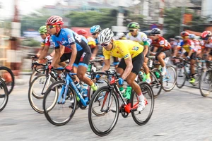 Vì sao các tay đua “tự sát tập thể” tại chặng 5 Cúp TH?