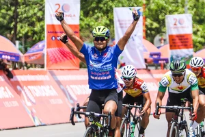 Lê Nguyệt Minh thắng chặng đua dài nhất Cúp Truyền hình