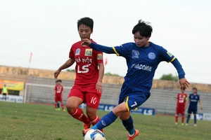 Than KSVN khiến Hà Nội chật vật giành giật một điểm
