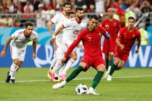 Chuyển động World Cup: Dân mạng “khóc” cơ hội bị bỏ lỡ của CR7
