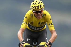 Áo vàng Tour de France Chris Froome chính thức “trắng án”