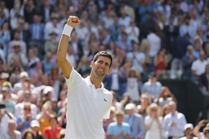 Djokovic đánh bại Nadal trong trận đấu lịch sử Wimbledon