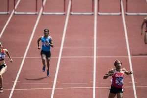 Quách Thị Lan phá kỷ lục, tranh chung kết cự ly 400 m vượt rào