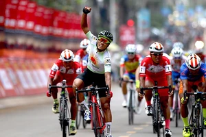 Đương kim áo vàng Nguyễn Thành Tâm ‘khai hỏa’ tại Pleiku