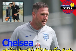 The Blues nhắm trợ lý Tam Sư, Bức thư nhói lòng con trai Reyes