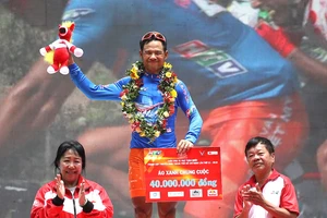 Lê Nguyệt Minh chính thức bị loại khỏi cuộc đua áo xanh