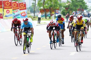 Ba anh em người Hóc Môn thâu tóm chặng 7 VTV Cup