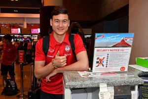 CLB Nhật Bản tuyên bố sở hữu Lâm ‘tây’