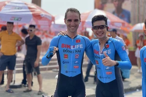 Đội trưởng Hoàng Sang bật khóc với chiến thắng 'không tưởng'