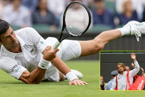 Á quân Roland Garros gác vợt, ĐKVĐ thắng nhọc ở Wimbledon