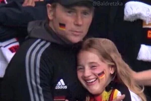 Ảnh chế vui nhộn: hậu quả tuyển Anh loại tuyển Đức