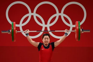 Lực sĩ Hoàng Thị Duyên kém HCĐ Olympic Tokyo 6 kg