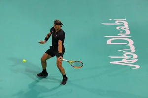 Nadal bị hành như thế nào khi bị nhiễm COVID-19