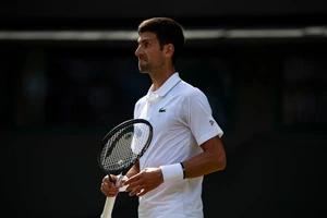 Sốc: Úc bất ngờ trục xuất Djokovic