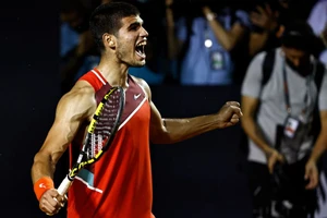 Tay vợt 18 tuổi tiếp nối Nadal vô địch ATP trên sân đất nện