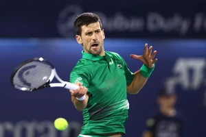 Số 1 thế giới trở lại bằng chiến thắng hủy diệt