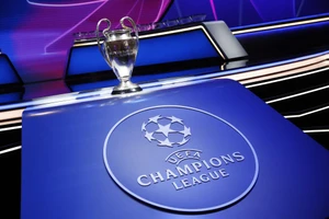 Nga bị tước quyền, Champions League chuyển đến Paris