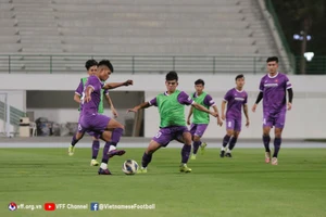 Clip những hình ảnh đầu tiên của U-23 Việt Nam tại UAE