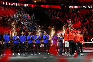 Team Thế giới ngược dòng ngoạn mục, Federer trắng tay rời Laver Cup
