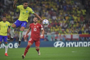 Casemiro tiến cử đồng đội thay thế Neymar