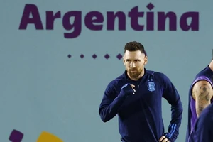 Ibrahimovic: Messi sẽ nâng chức vô địch World Cup