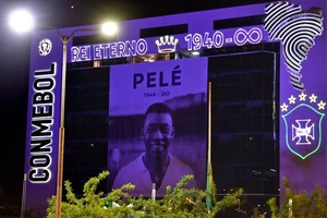 Địa điểm tổ chức lễ tang và lễ an táng Pele