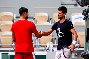 Djokovic sắp mất ngôi số 1 thế giới về tay Alcaraz