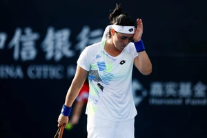 Thắng trận nhưng Ons Jabeur vẫn không thể đi tiếp