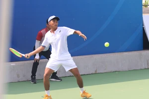 Vũ Hà Minh Đức tiếp bước Lý Hoàng Nam đăng quang giải quần vợt VĐQG
