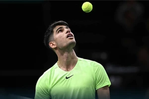 Alcaraz thua sốc đối thủ người Nga Roman Sufiullin