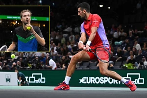 Djokovic thắng áp đảo, Medvedev nổi điên với người hâm mộ