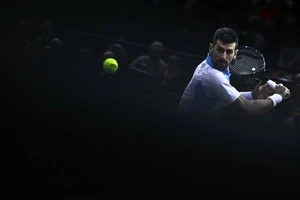 Djokovic hồi sinh kịch tính tiến vào trận chung kết Masters thứ 40
