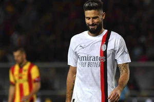 Tiền đạo Pháp Giroud nhận án phạt nguội